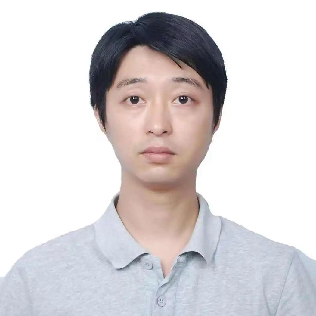 邱军.jpg