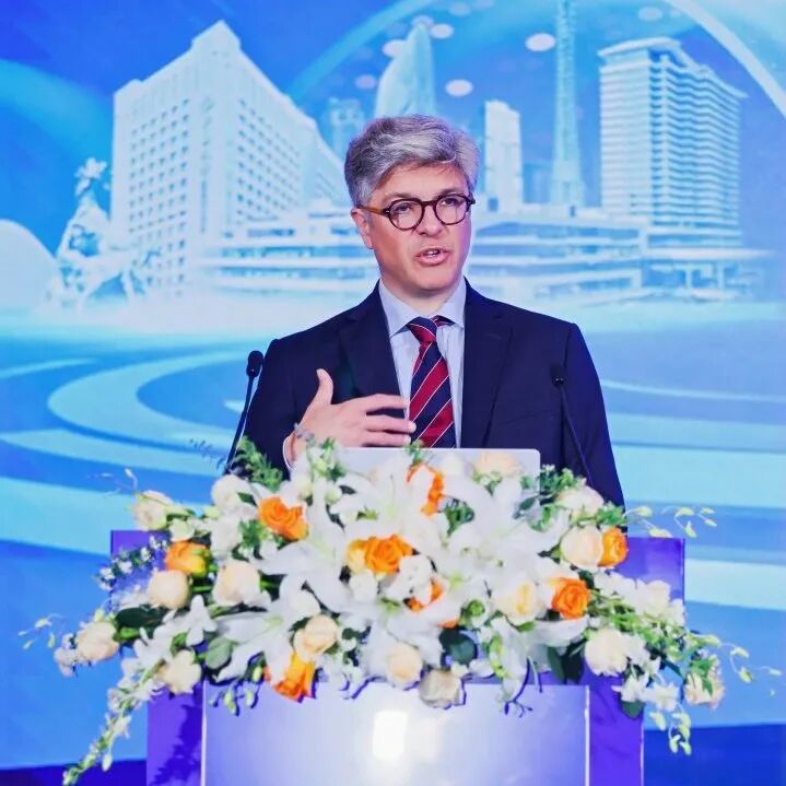 Prof. Olivier Thaunat .jpg