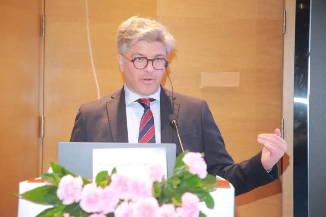 Prof. Olivier Thaunat .jpg
