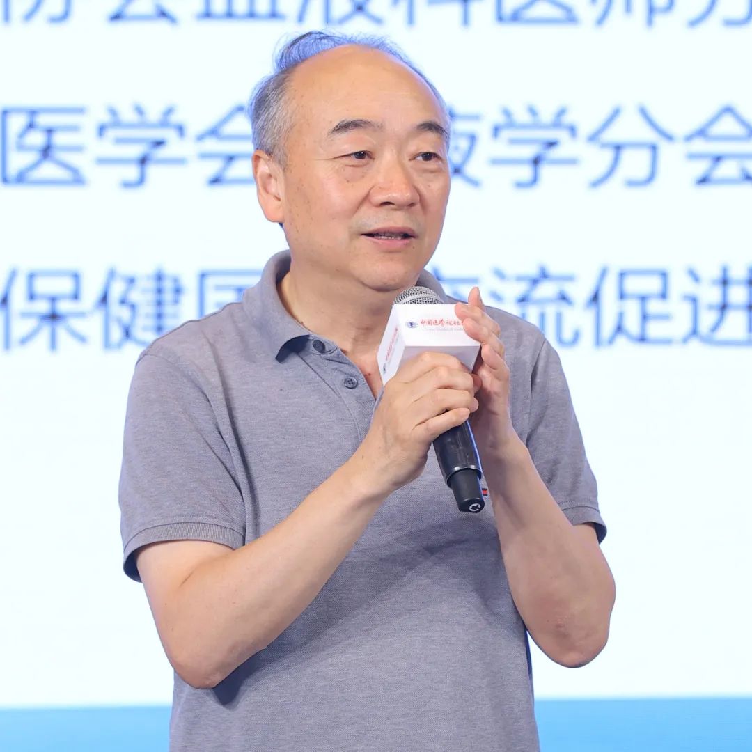侯明.JPG