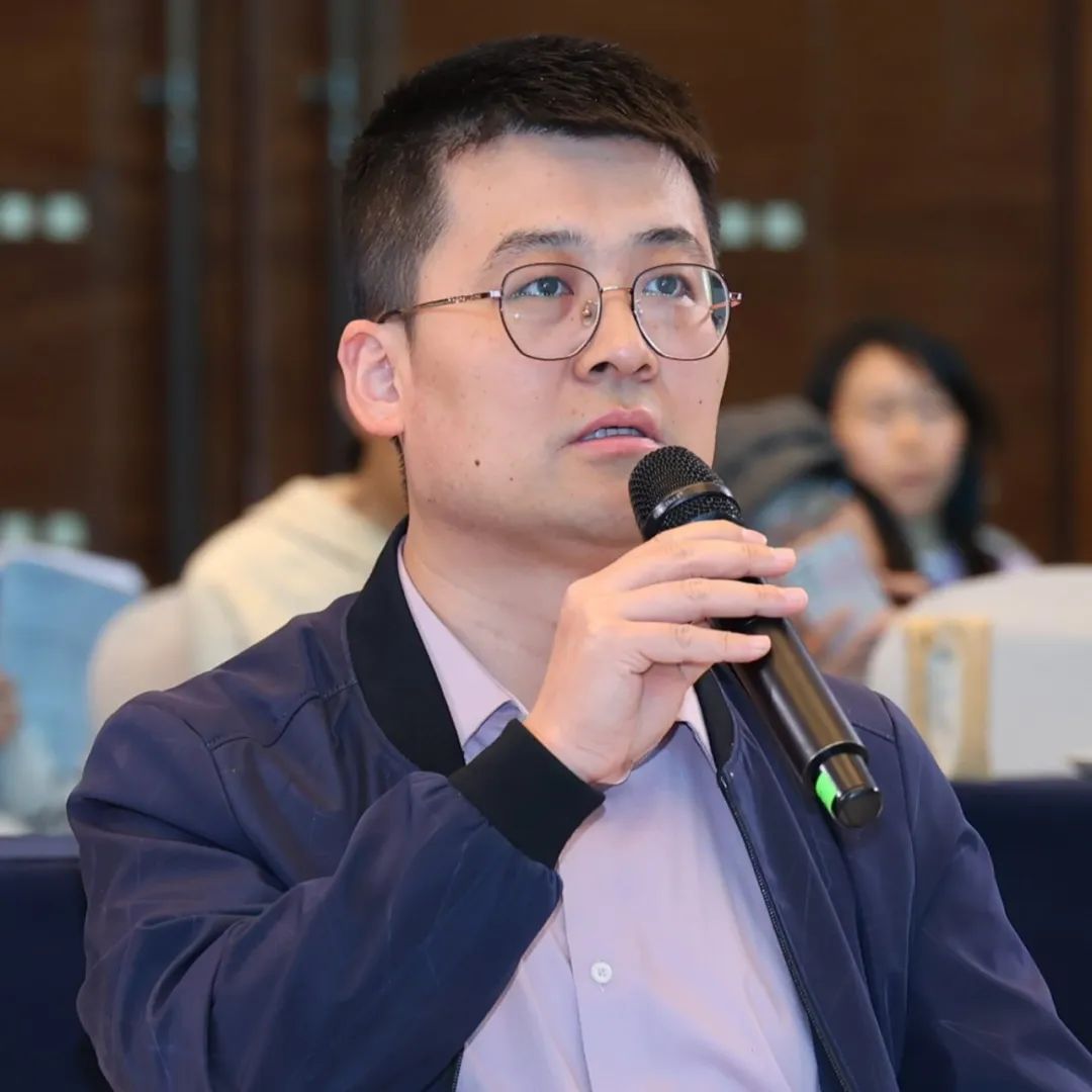 讨论13李金鹏？.JPG