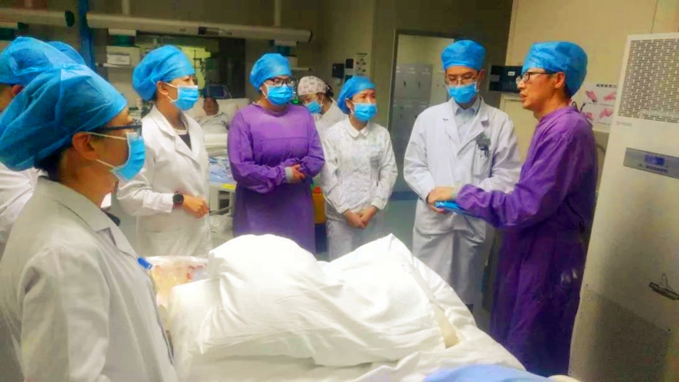 云南昆钢医院完成首例PE+DPMAS人工肝治疗 (2).jpg