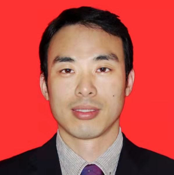李萍1.jpg